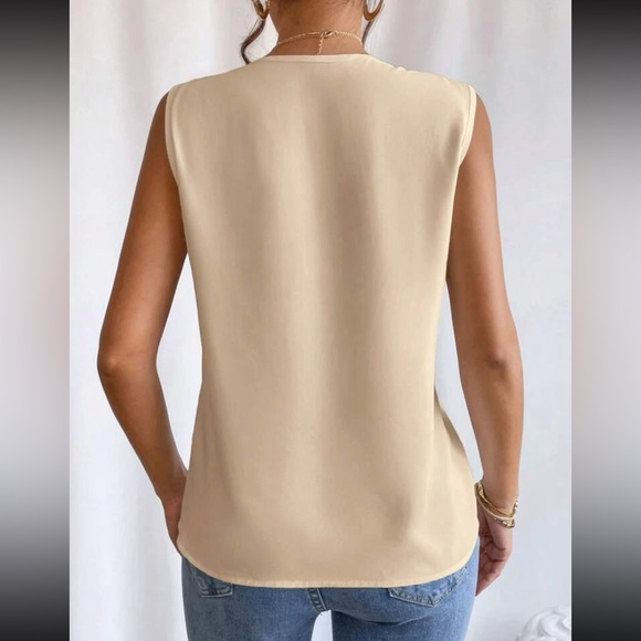 Luxe V neck blouse - Picture 4 of 15
